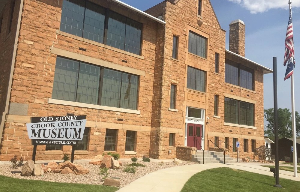 Serena Inn & Suites - Sundance at Crook County Museum