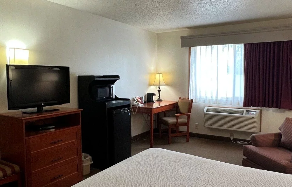 King Handicap Room at Serena Inn & Suites - Sundance